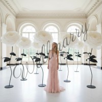 Аренда ростовых бумажных цветов "Пионы белые White/White"